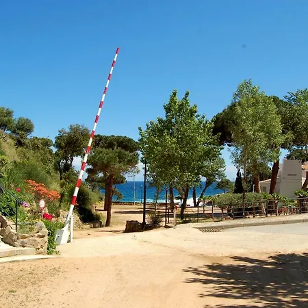 Fenetre Sur La Cala Salions 公寓 *